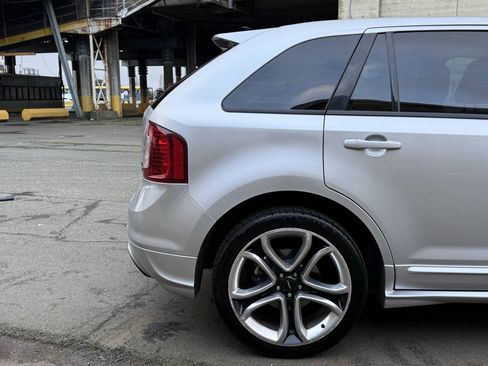 Used 2011 Ford Edge Sport w/ Driver Entry Pkg AWD/4WD image 24