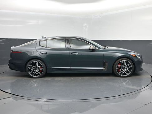 Certified 2022 Kia Stinger GT1 image 33