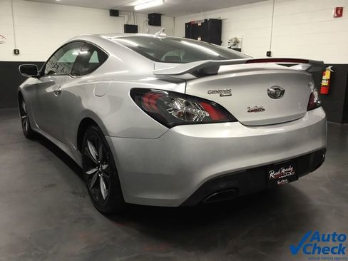 Used 2012 Hyundai Genesis 2.0T image 8
