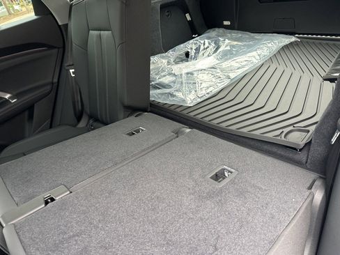 New 2025 Audi Q5 Premium image 36