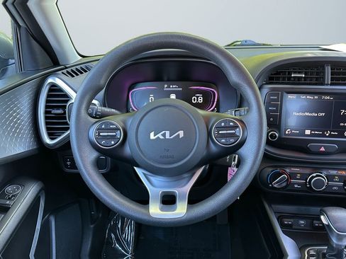 Used 2024 Kia Soul LX w/ Option Group 015 FWD image 12