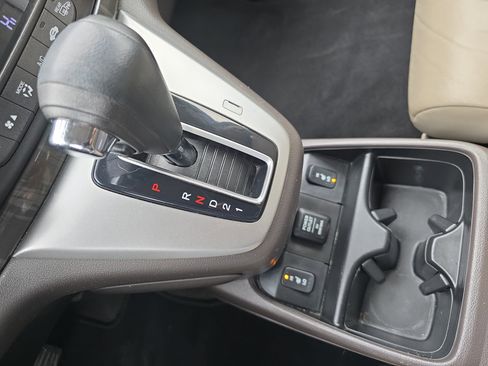 Used 2012 Honda CR-V EX-L image 24