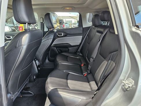 Used 2022 Jeep Compass Latitude w/ Sun and Sound Group FWD image 14