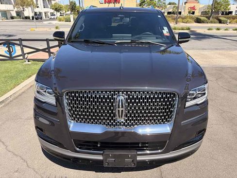 Used 2024 Lincoln Navigator Reserve AWD/4WD image 11