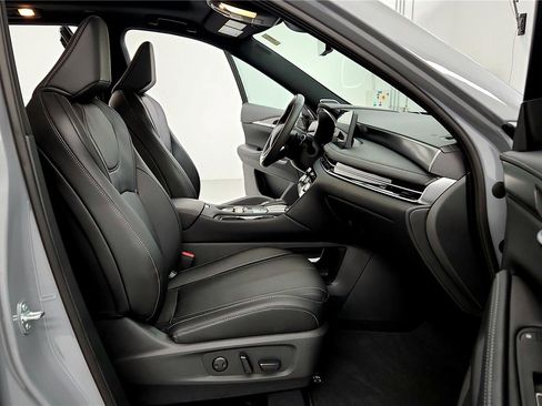 Used 2025 INFINITI QX60 Luxe w/ Black Edition image 29