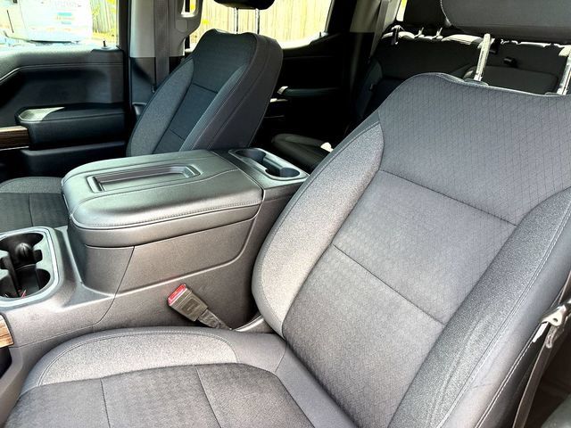Used 2020 Chevrolet Silverado 1500 LT Trail Boss AWD/4WD image 11