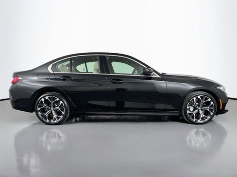 Used 2025 BMW 330i xDrive Sedan w/ Convenience Package image 5