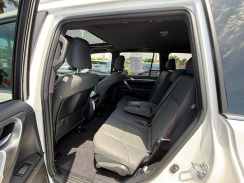 Used 2023 Lexus GX 460 Premium w/ Premium Package AWD/4WD image 24