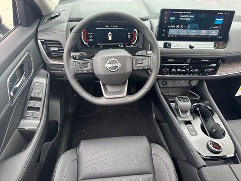 New 2026 Nissan Rogue Platinum image 13