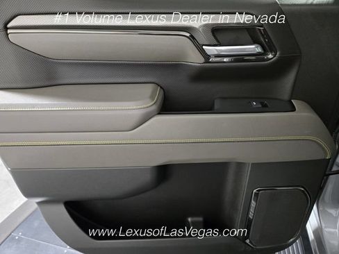 Used 2024 Chevrolet Silverado 1500 ZR2 w/ Technology Package AWD/4WD image 18
