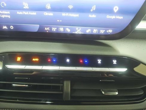 Used 2025 Buick Enclave Avenir w/ Super Cruise Package AWD/4WD image 27