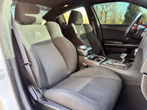Used 2019 Dodge Charger Scat Pack w/ Dynamics Package image 33