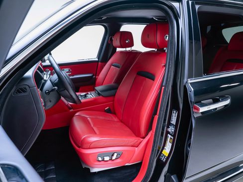 Used 2022 Rolls-Royce Cullinan w/ Cullinan Package AWD/4WD image 15