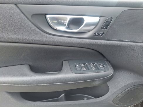 Certified 2024 Volvo S60 B5 Plus image 12