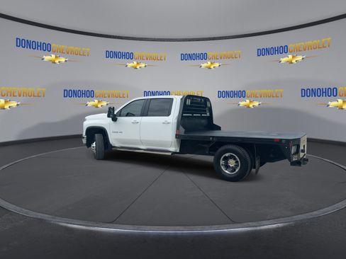 Used 2024 Chevrolet Silverado 3500 LT AWD/4WD image 9