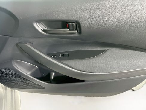 Used 2024 Toyota Corolla LE FWD image 29