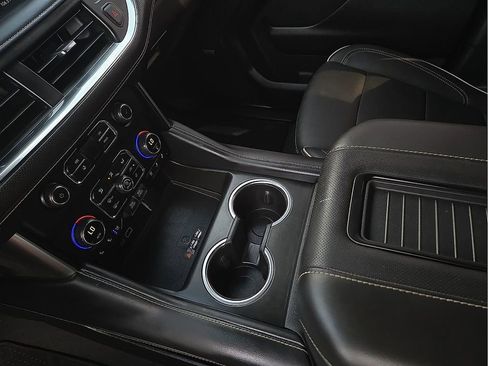 Used 2024 Chevrolet Tahoe Premier w/ Advanced Technology Package AWD/4WD image 21