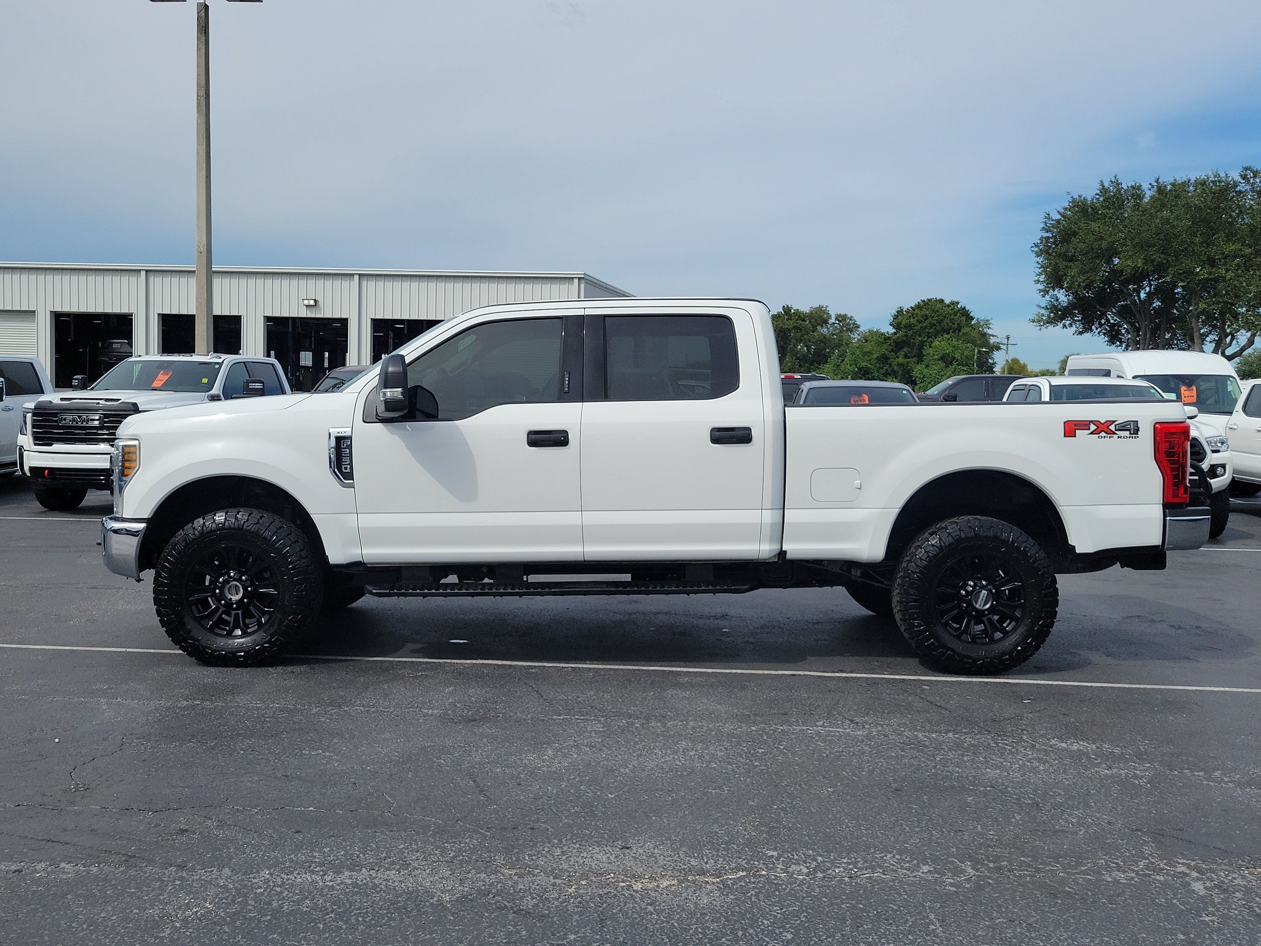Used 2019 Ford F250 XLT w/ XLT Value Package AWD/4WD image 6