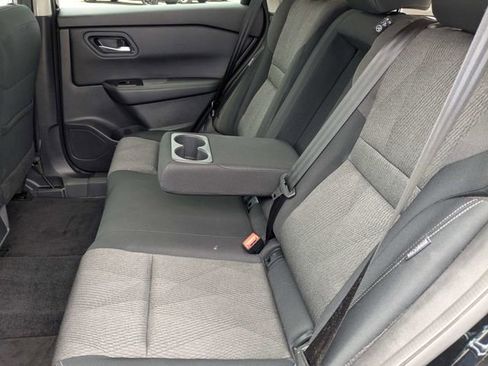 Used 2025 Nissan Rogue SV FWD image 14