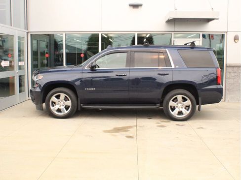 Used 2019 Chevrolet Tahoe LT w/ Luxury Package AWD/4WD image 5