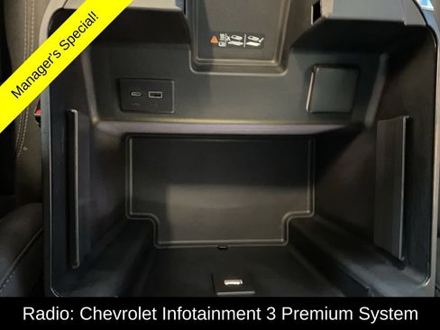 Used 2025 Chevrolet Silverado 2500 LTZ w/ LTZ Convenience Package AWD/4WD image 9