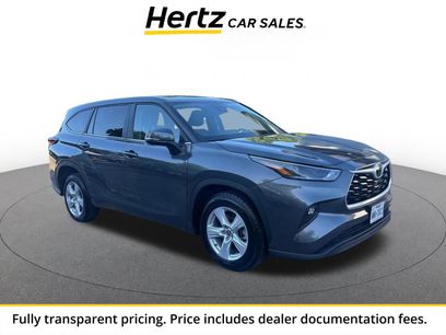 Used 2025 Toyota Highlander LE