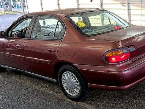 Used 2003 Chevrolet Malibu V6 image 2