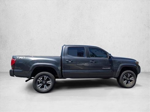 Used 2019 Toyota Tacoma TRD Sport RWD image 4