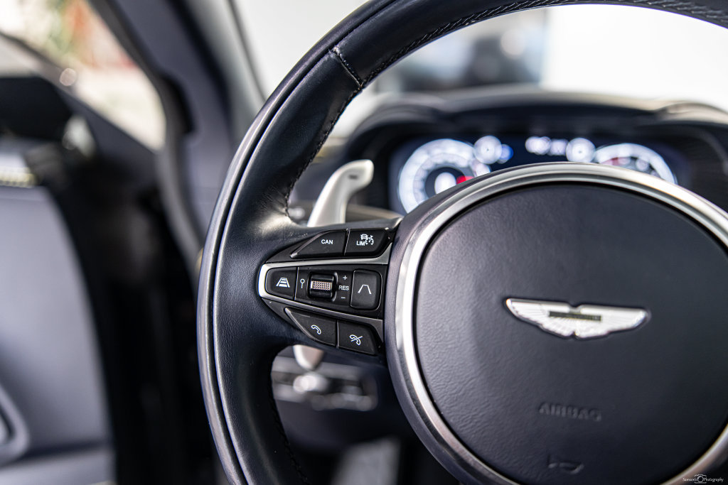 Used 2022 Aston Martin DBX AWD/4WD image 27