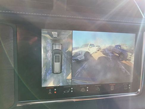 Used 2023 GMC Yukon Denali Ultimate image 13