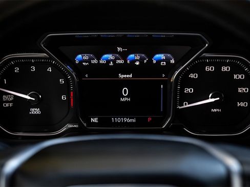 Used 2021 GMC Yukon XL SLT image 15