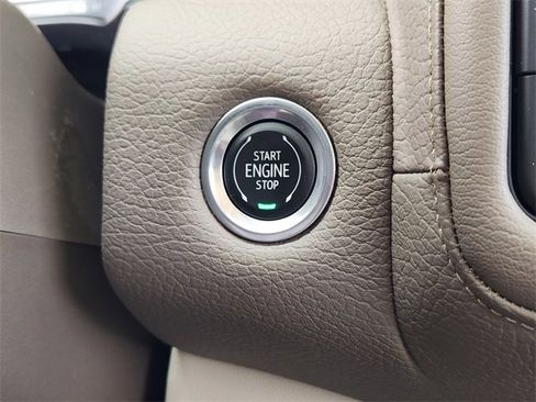 Used 2022 GMC Yukon XL Denali w/ Denali Ultimate Package image 22