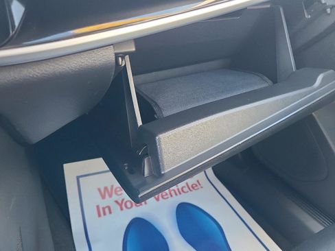 Used 2023 Nissan Rogue SL w/ SL Premium Package image 26