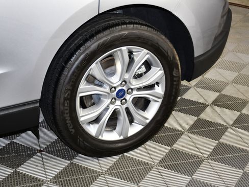 Used 2021 Ford Edge Titanium w/ Class II Trailer Tow Package AWD/4WD image 41