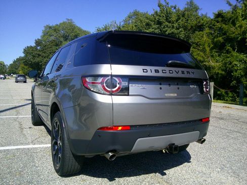 Used 2018 Land Rover Discovery Sport HSE image 23