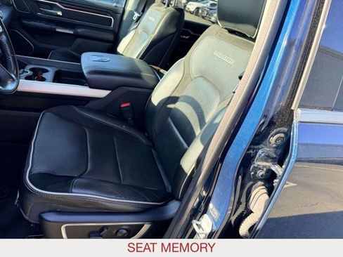 Used 2022 RAM 1500 Laramie AWD/4WD image 18