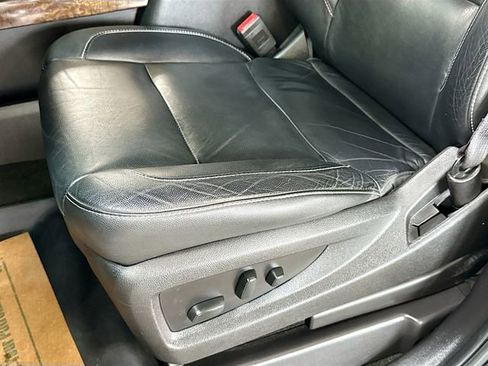 Used 2017 Chevrolet Tahoe LT image 21