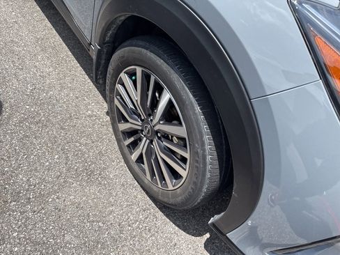Used 2023 Nissan Kicks SV FWD image 4