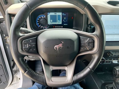 Used 2024 Ford Bronco Wildtrak AWD/4WD image 11