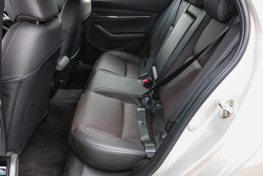 Certified 2025 MAZDA MAZDA3 Hatchback w/Premium Plus Pkg AWD/4WD image 18
