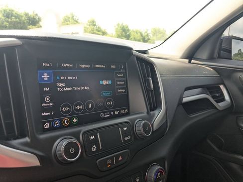 Used 2024 GMC Terrain SLT FWD image 23