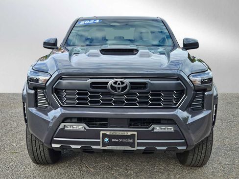 Used 2024 Toyota Tacoma TRD Sport image 8