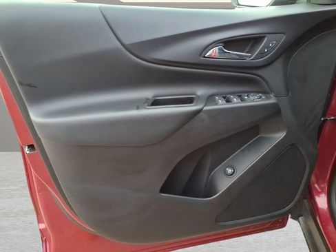 Used 2019 Chevrolet Equinox LT image 13