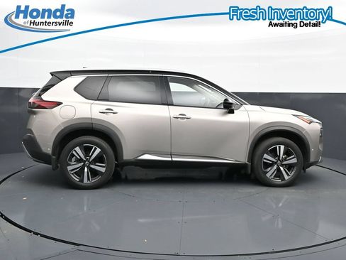 Used 2023 Nissan Rogue Platinum w/ Platinum Premium Package FWD image 11