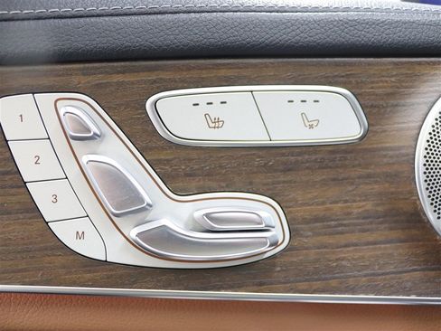 Used 2020 Mercedes-Benz GLC 300 4MATIC image 26