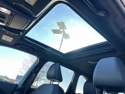 Used 2025 Subaru Forester Limited image 6