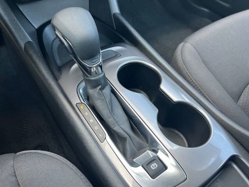 Used 2023 Chevrolet Malibu LS image 18