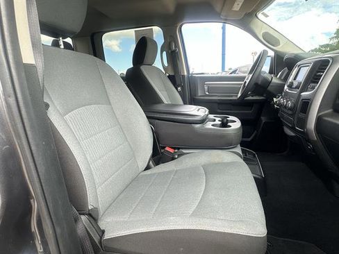 Used 2022 RAM 1500 Classic SLT image 23