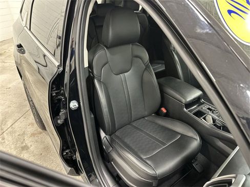 Used 2024 Kia Sorento S image 29