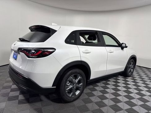 New 2026 Honda HR-V LX image 7